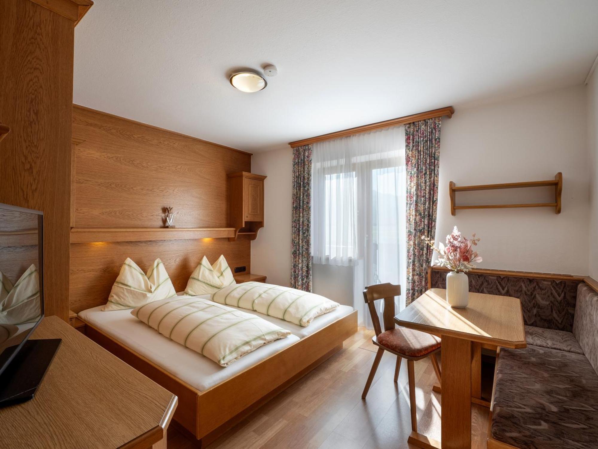 Apartment-Pension Schmiedererhof Sankt Johann in Tirol Exterior foto